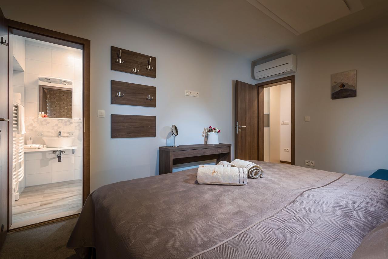 Apartmanovy Dom Krivan Bešeňová Exterior foto
