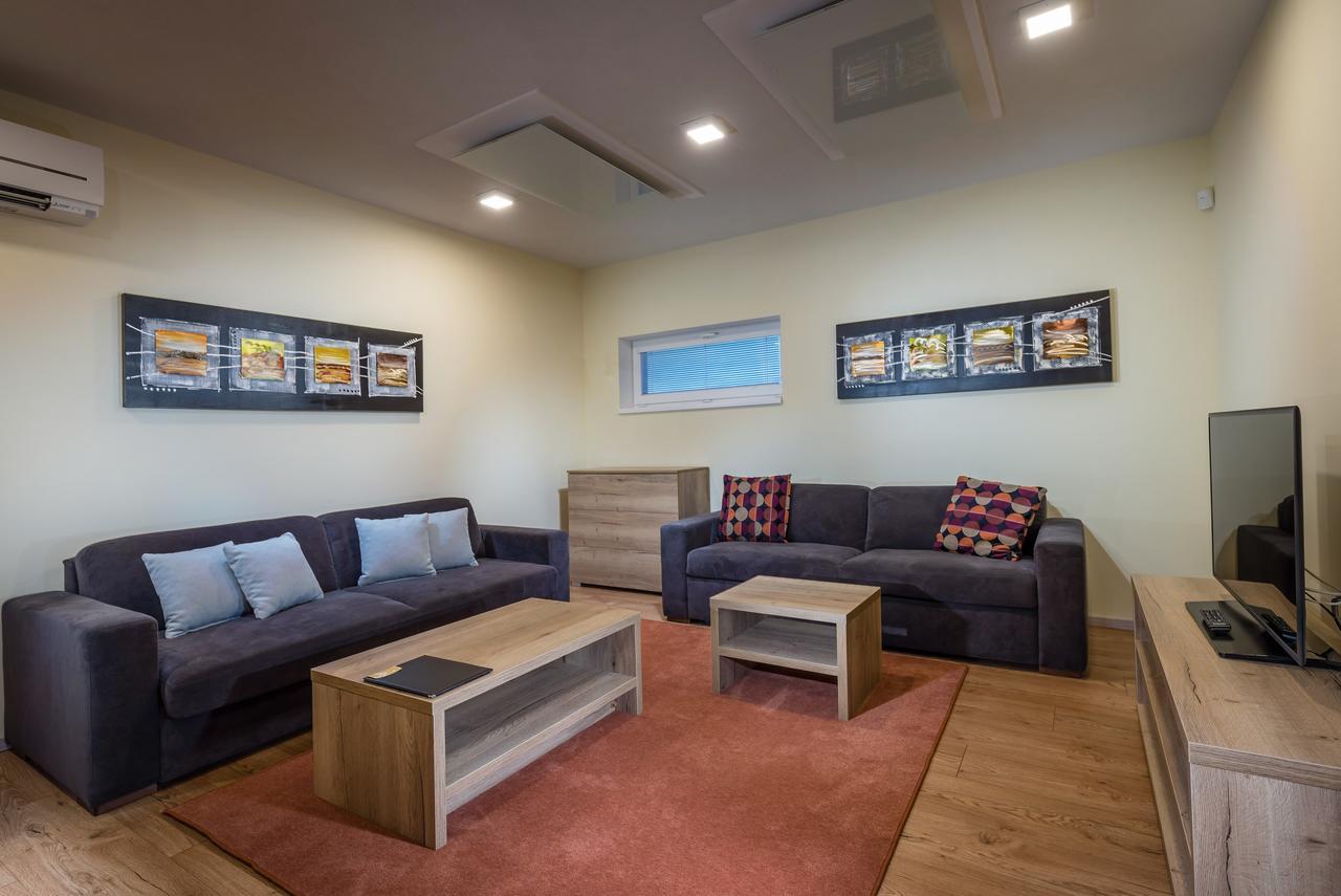 Apartmanovy Dom Krivan Bešeňová Exterior foto